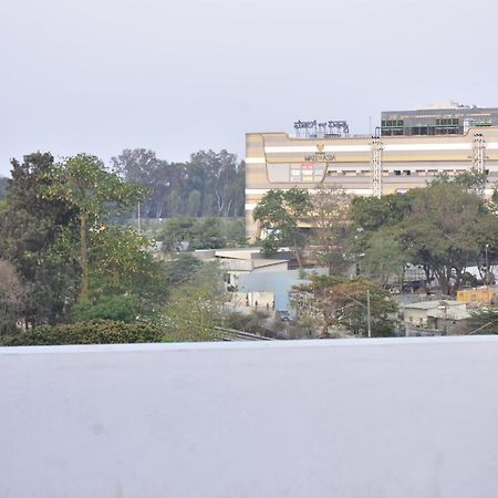 Hotel Sunroof Suites Bangalore Eksteriør billede